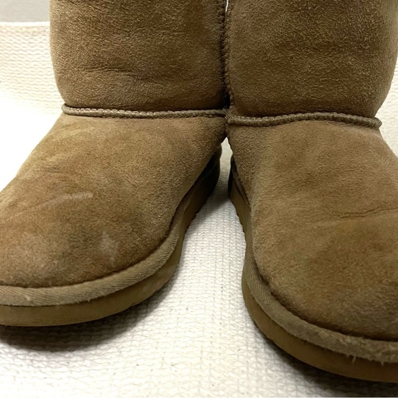 Ugg Australia Boots Brown Kids Size 2 - Picture 6 of 8
